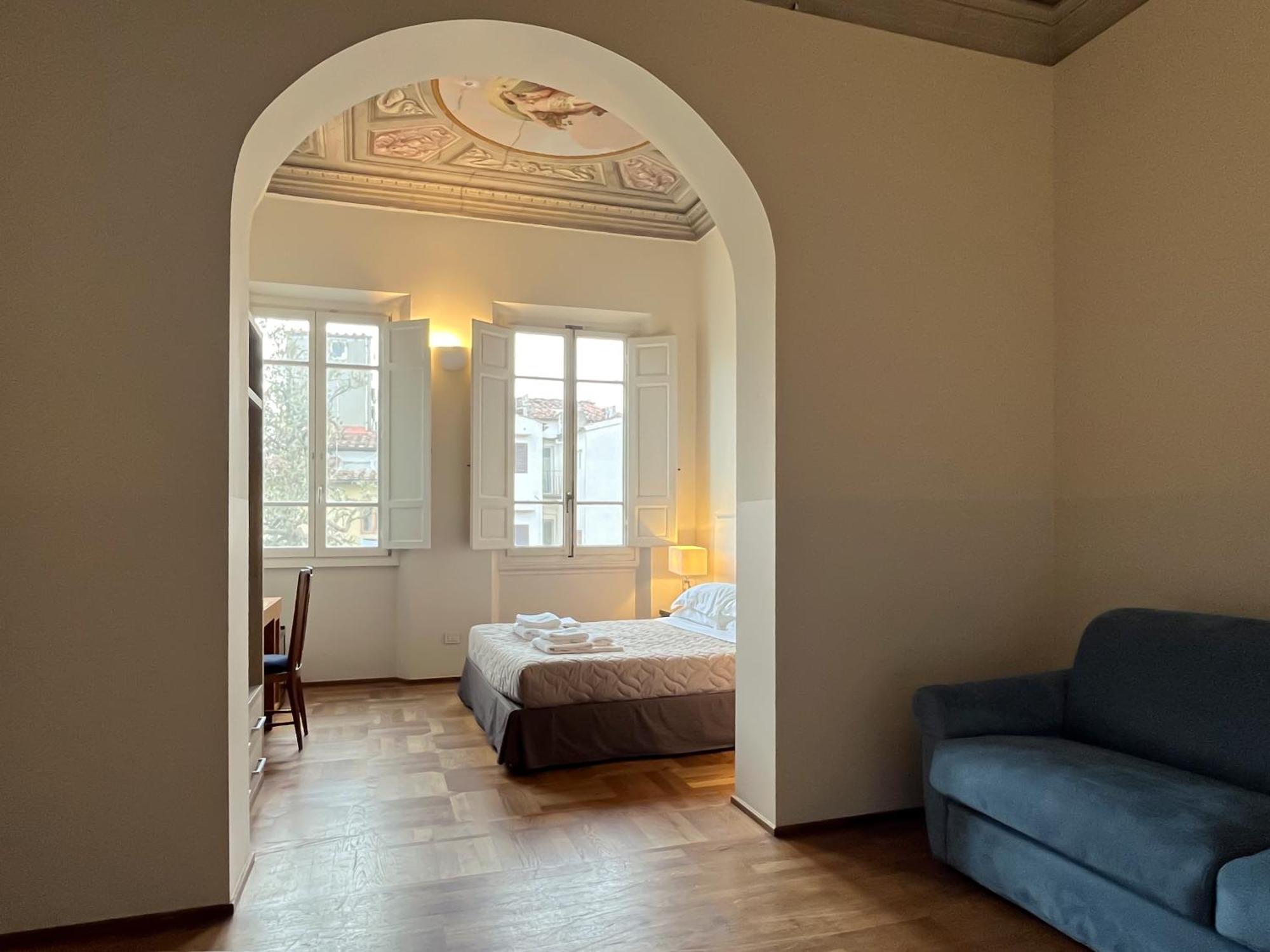 Quarto Queen com Vista Jardim